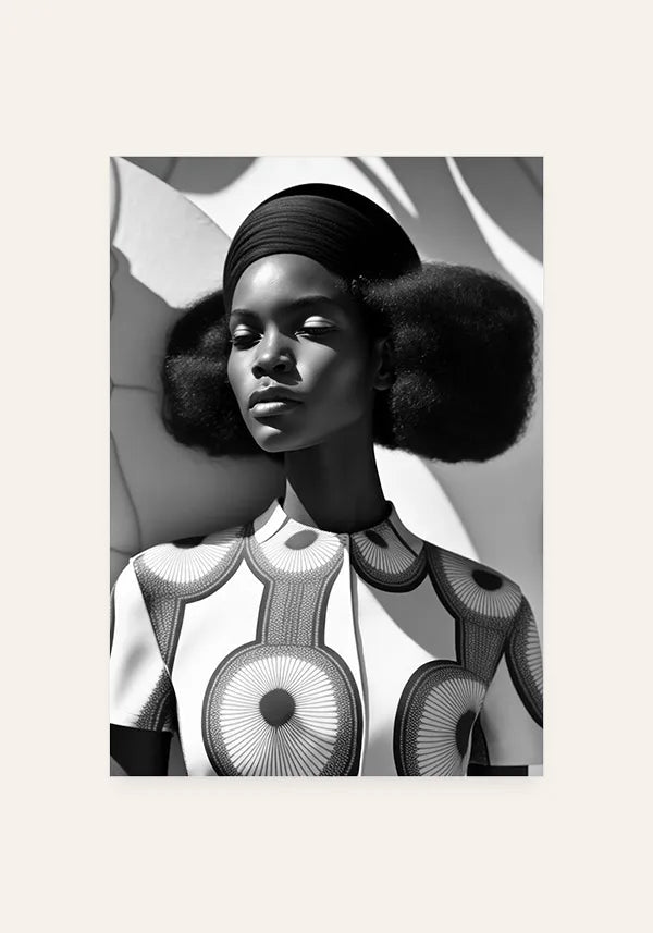 Quadro Mulher Negra Chapéu Preto e Branco II
