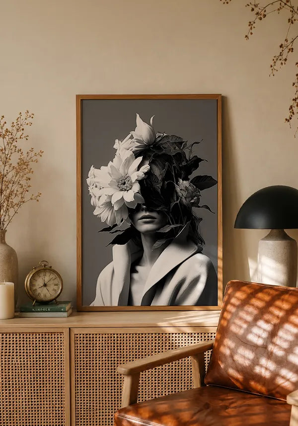 Quadro Mulher com Flores no Rosto II