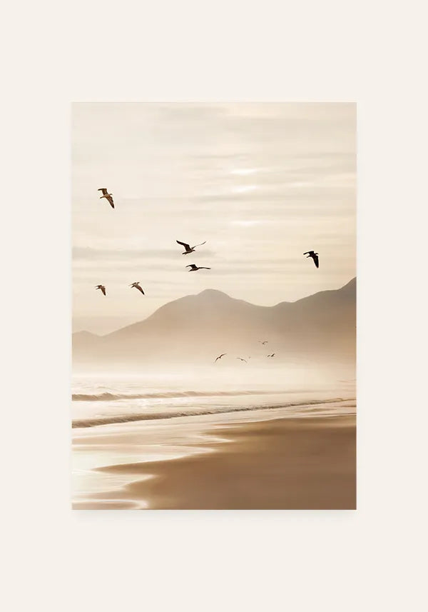 Quadro Pássaros Voando na Praia