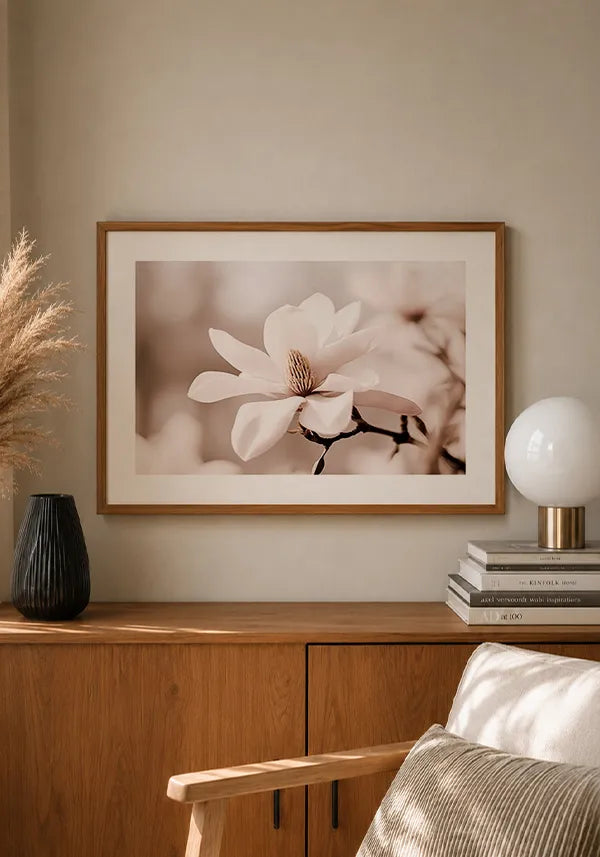 Quadro Flor Branca Close-up Horizontal I com Borda