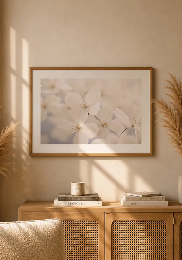 Quadro Flores Brancas ao Sol Horizontal com Borda