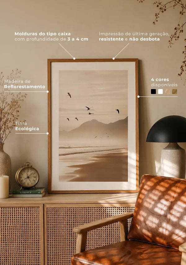 Quadro Pássaros Voando na Praia com Borda no ambiente